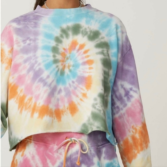 Daydreamer Tie Dye Crop Sweatshirt Rainbow - Picture 2 of 8